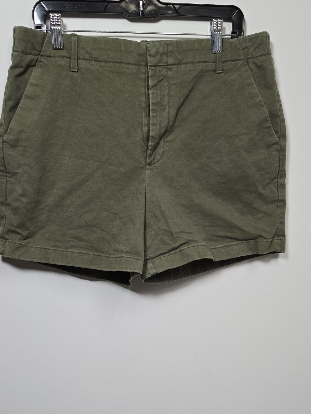 Banana Republic Olive Green Authentic Chino Shorts 98% Cotton Size 12